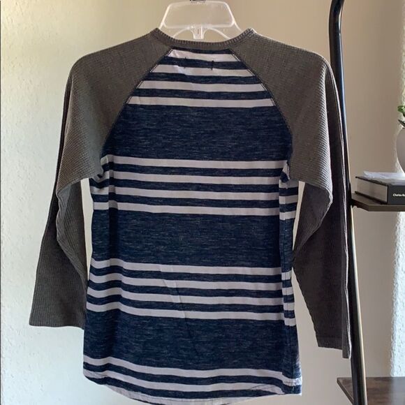 ❤️ UNIVIBE Striped Long sleeve Raglan Henley Size XL ❤️ - Picture 3 of 8